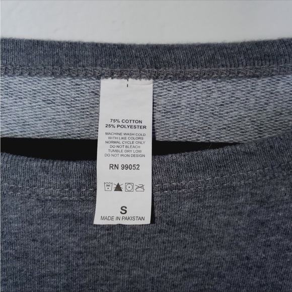 Graphic gray sweatshirt - Picture 2 of 4